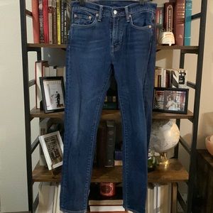 Men’s Dark Wash Levi’s- W29 L30